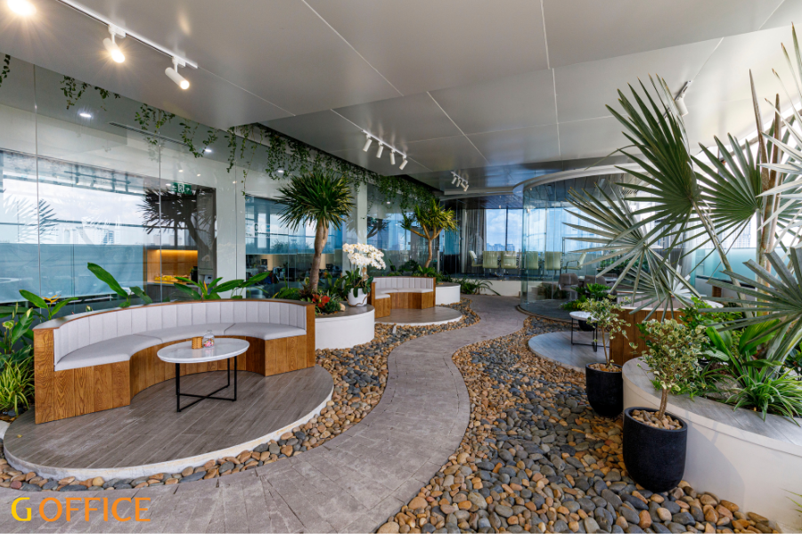 Không gian cho thuê chỗ ngồi làm việc ngập tràng cây xanh văn phòng của G Office